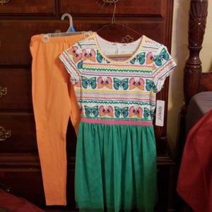 Adorable girls 2 piece outfit